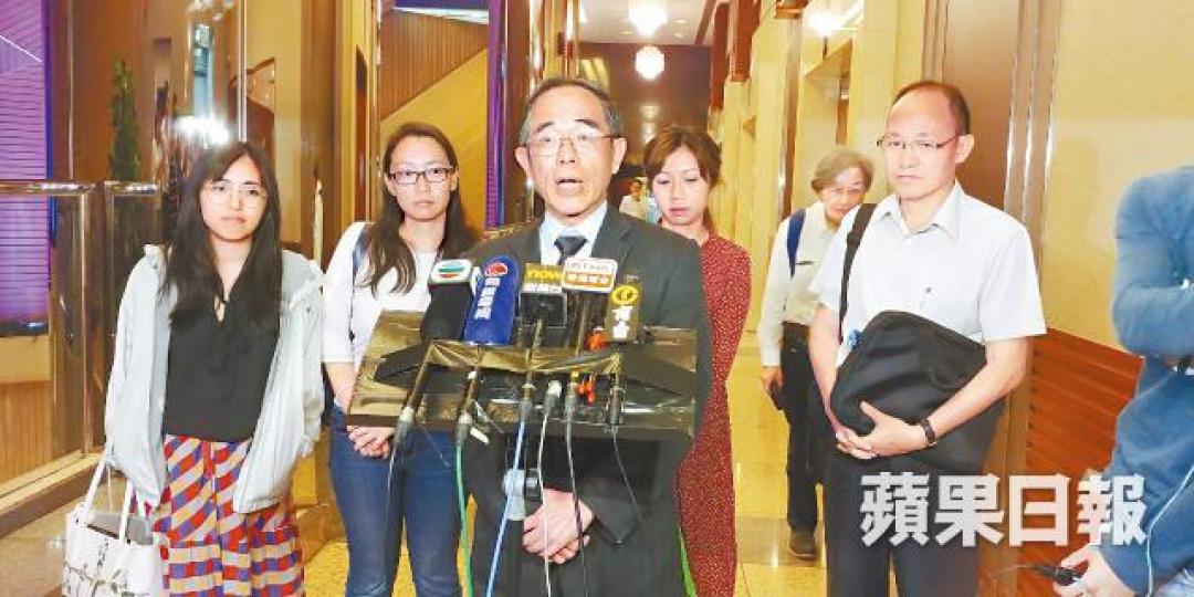 醫學會會長何仲平昨晚表示,他們會向醫委會提出第五個方案。 醫學會會長何仲平昨晚表示,他們會向醫委會提出第五個方案。