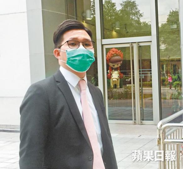 被告陳曉昇須繼續還柙。去年3月,被告駕車撞傷婦人後,落車查看。 被告陳曉昇須繼續還柙。去年3月,被告駕車撞傷婦人後,落車查看。