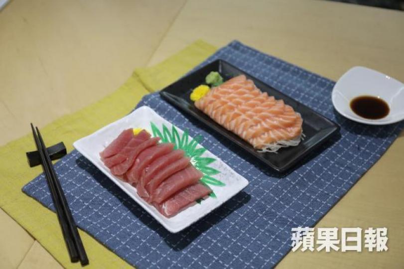 消委會測試50款三文魚及吞拿魚刺身樣本,除一款外,其餘49款均驗出含有重金屬甲基汞。 消委會測試50款三文魚及吞拿魚刺身樣本,除一款外,其餘49款均驗出含有重金屬甲基汞。