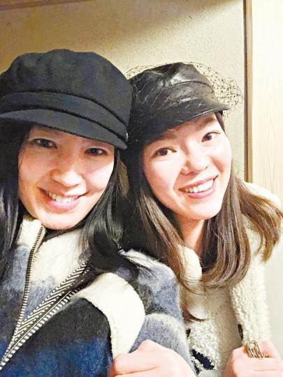 曾馨瑩(右) 台灣《蘋果新聞網》 曾馨瑩(右) 台灣《蘋果新聞網》