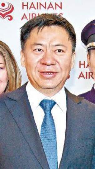 侯偉昨向全體港航員工發內部信,信中仍以「主席(Chairman)」署名。有議員指股東爭拗或影響員工士氣。鍾國頌前日聯同另一主要股東Frontier發聲明,指他已被任命為港航主席。 侯偉昨向全體港航員工發內部信,信中仍以「主席(Chairman)」署名。有議員指股東爭拗或影響員工士氣。鍾國頌前日聯同另一主要股東Frontier發聲明,指他已被任命為港航主席。