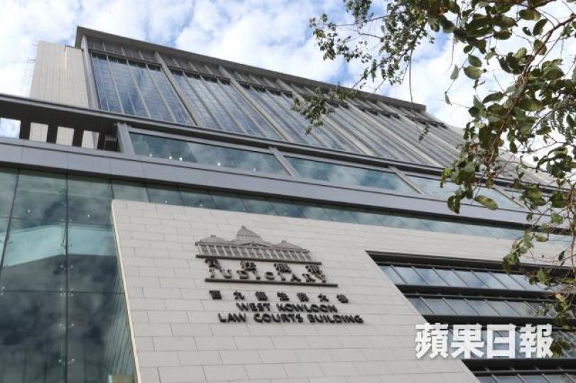 被告昨自辯時自言效力警隊34年間從沒遲到。 被告昨自辯時自言效力警隊34年間從沒遲到。