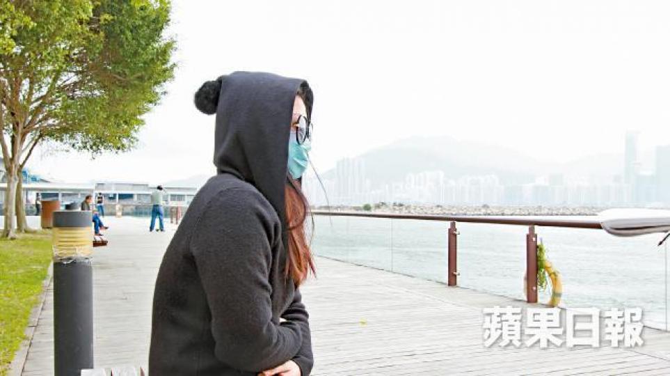 為還債奔波的華姐嘆道:「真係唔係人過嘅生活!」來自大馬的騙徒夫婦失蹤,眾苦主未能找到他們。 為還債奔波的華姐嘆道:「真係唔係人過嘅生活!」來自大馬的騙徒夫婦失蹤,眾苦主未能找到他們。