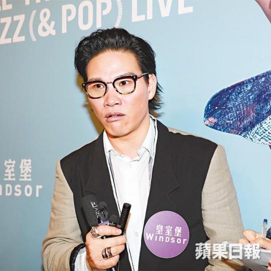 蘇永康昨日稱有聯絡過鄭秀文，他表示對方狀況「OK」。
