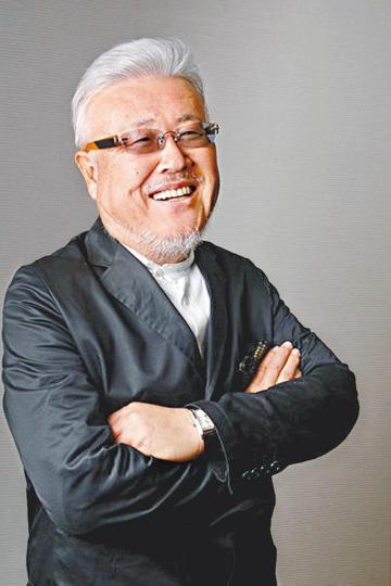 1936-2019日本經典漫畫作者小池一夫，日前因肺炎逝世，享年82歲。80年代經典漫畫《淚眼煞星》，是小池一夫的代表作之一。由許冠傑及張曼玉於90年主演的電影《紅場飛龍》，正是改編自《淚眼煞星》。劇照任達華與王祖賢合演電影《浪漫殺手自由人》，同樣是以《淚眼煞星》為藍本。小池一夫創作的《修羅雪姬》，曾拍成真人版電影。漫畫《傷追人》被古巨基以同名歌曲向作品致敬。古巨基　資料圖片