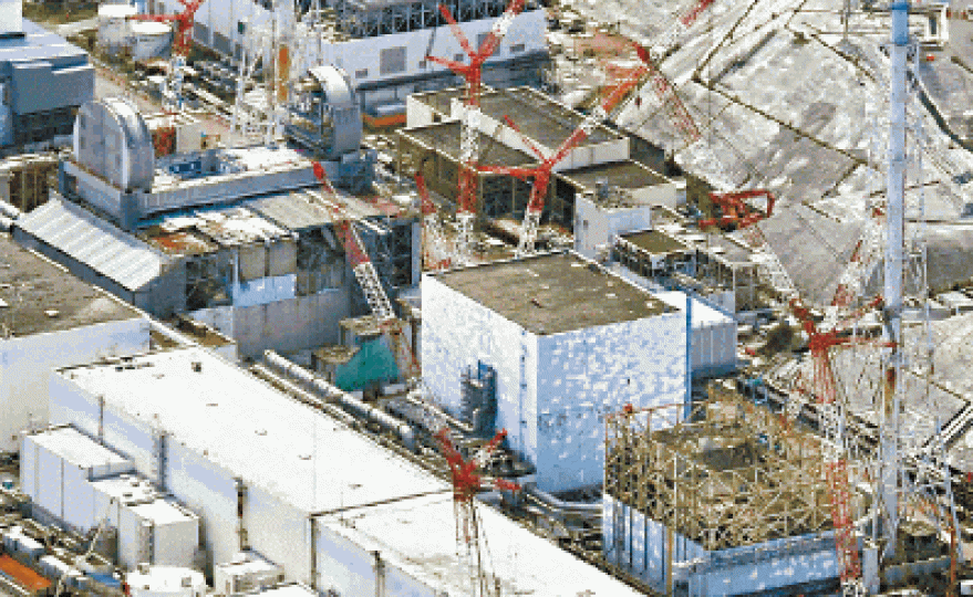 福島核電廠廢爐工作人手不足。美聯社 福島核電廠廢爐工作人手不足。美聯社
