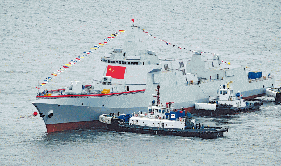 055型驅逐艦是中國第一款萬噸級驅逐艦,料於後日閱兵正式亮相。 055型驅逐艦是中國第一款萬噸級驅逐艦,料於後日閱兵正式亮相。