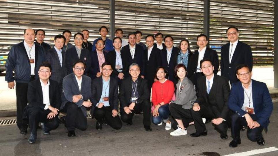 立法會昨起到長三角地區考察,多名局長如聶德權、楊偉雄及劉怡翔亦隨團。政府新聞處圖片 立法會昨起到長三角地區考察,多名局長如聶德權、楊偉雄及劉怡翔亦隨團。政府新聞處圖片