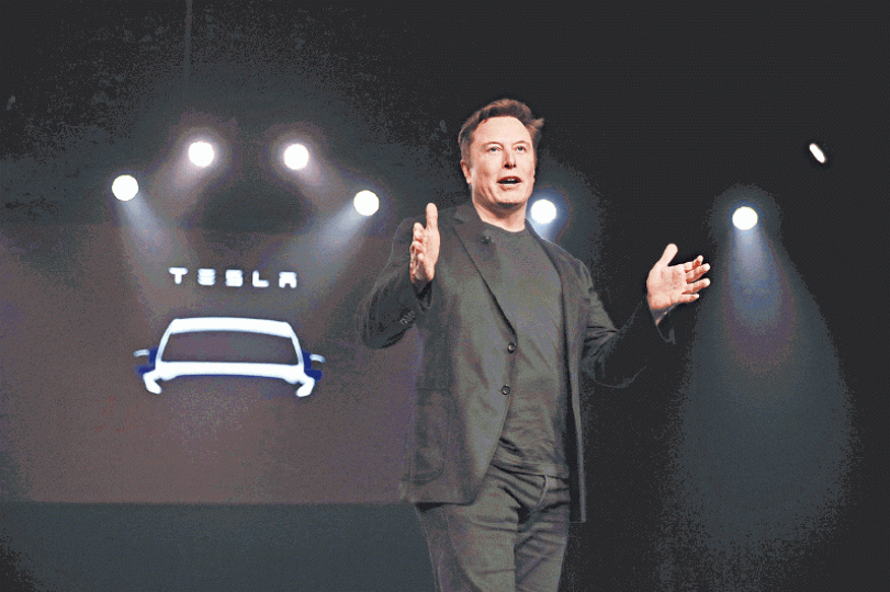 馬斯克誇下海口可於明年推出全自動車。美聯社Tesla目前業務以銷售電動車為主。Tesla展示全自動、沒有軚盤的「機械的士」設計。 馬斯克誇下海口可於明年推出全自動車。美聯社Tesla目前業務以銷售電動車為主。Tesla展示全自動、沒有軚盤的「機械的士」設計。