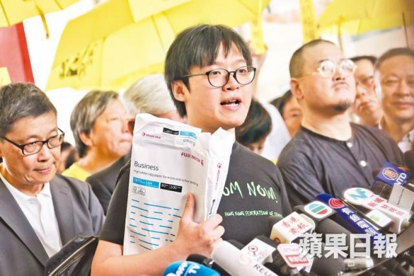 張秀賢籲大眾反思為民主可付出多大代價。 張秀賢籲大眾反思為民主可付出多大代價。