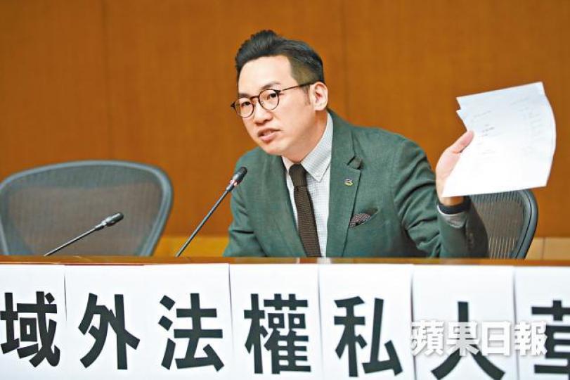 楊岳橋促政府盡快接納私人草案。李家皓攝 楊岳橋促政府盡快接納私人草案。李家皓攝