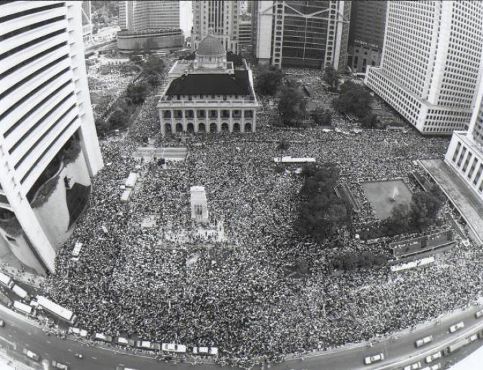 1989年5月28日,香港150萬人大遊行聲援北京學運。 1989年5月28日,香港150萬人大遊行聲援北京學運。