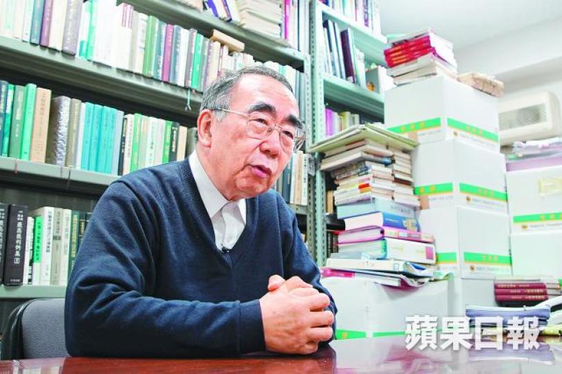 日本律師一瀨敬一郎自1995年起為日軍侵華事件受害者義務與日本政府打官司。保釣行動在中環放置慰安婦像,成員曾健成批評日方從未就侵略道歉。 日本律師一瀨敬一郎自1995年起為日軍侵華事件受害者義務與日本政府打官司。保釣行動在中環放置慰安婦像,成員曾健成批評日方從未就侵略道歉。