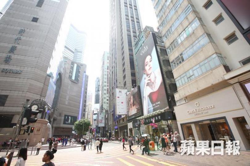 中國開放市場,減低關稅,對香港的零售業會是嚴重打擊。 資料圖片 中國開放市場,減低關稅,對香港的零售業會是嚴重打擊。 資料圖片