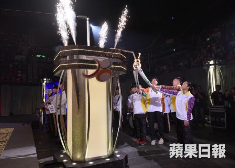 第七屆全港運動會開幕典禮上周六在香港體育館舉行。 第七屆全港運動會開幕典禮上周六在香港體育館舉行。