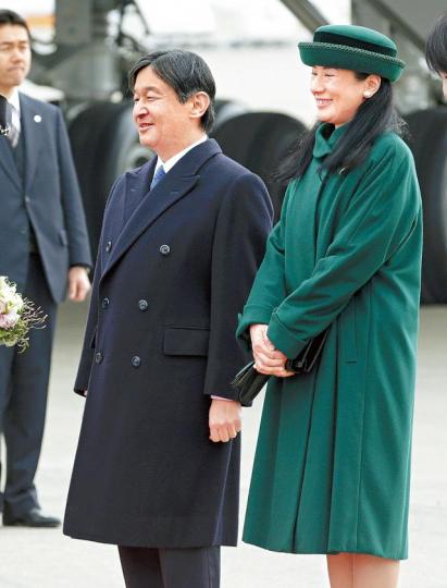 皇太子德仁(左)與太子妃雅子(右)即將擔起日本元首及元首夫人職務。資料圖片 皇太子德仁(左)與太子妃雅子(右)即將擔起日本元首及元首夫人職務。資料圖片