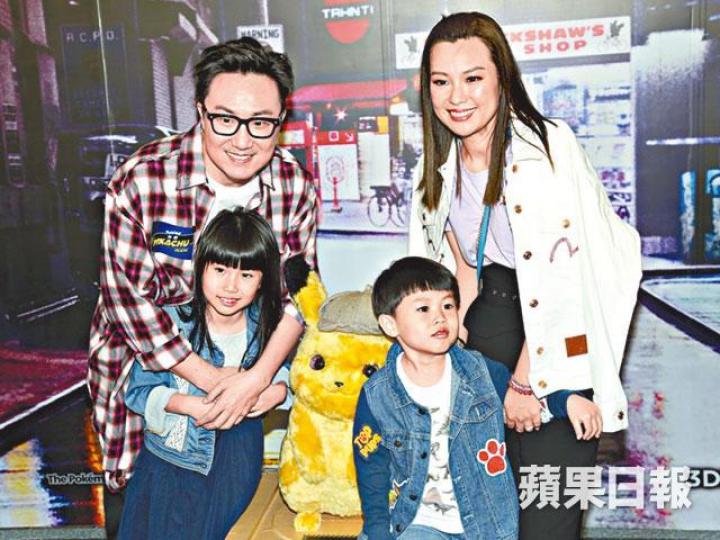 鄭中基昨日偕太太余思敏和子女出席首映，但囝囝怕黑不敢入場欣賞。方力申表示十分佩服配音人員，可以透過聲音感動人。