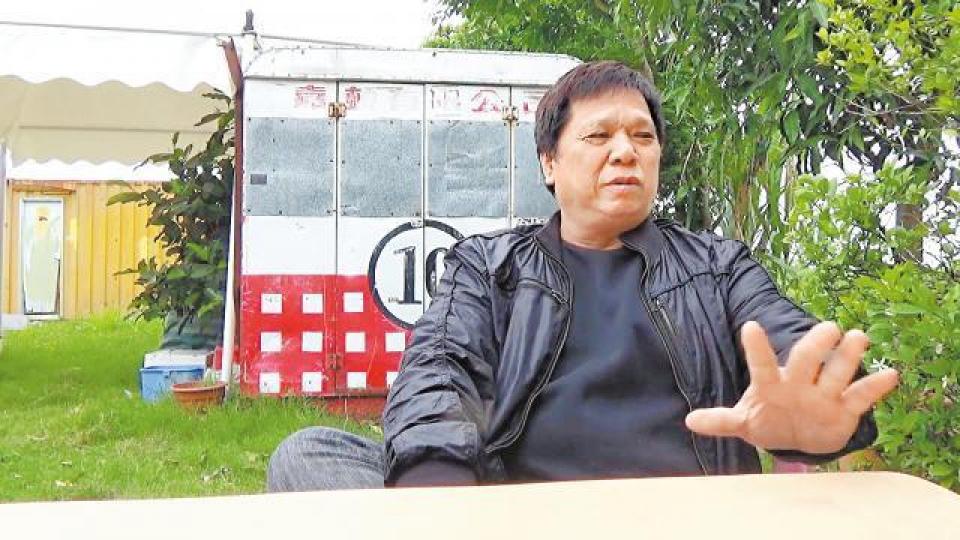 山貝村祖堂司理林國佳指地產商與村代表簽協議書是慣常做法。傳真社圖片 山貝村祖堂司理林國佳指地產商與村代表簽協議書是慣常做法。傳真社圖片