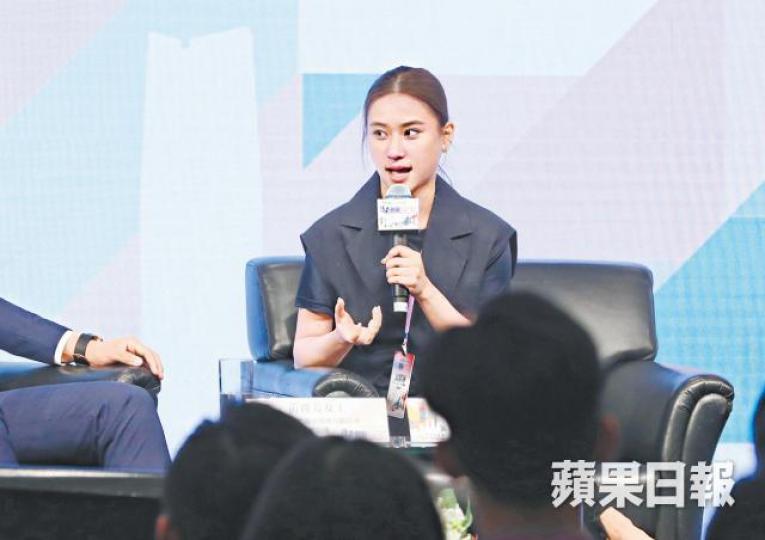 何超蓮昨出席菁英會五四運動論壇。 何超蓮昨出席菁英會五四運動論壇。