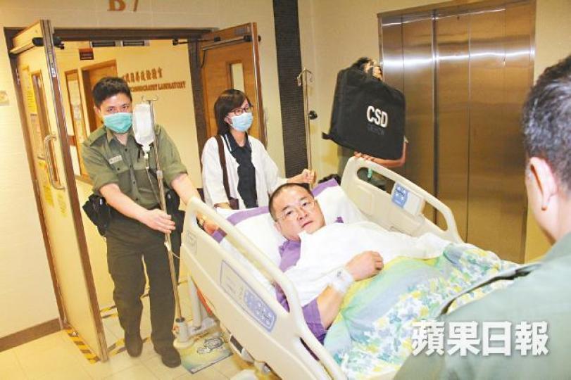 邵家臻昨晚完成通波仔後,被送入深切治療部觀察。司徒韋桐攝 邵家臻昨晚完成通波仔後,被送入深切治療部觀察。司徒韋桐攝