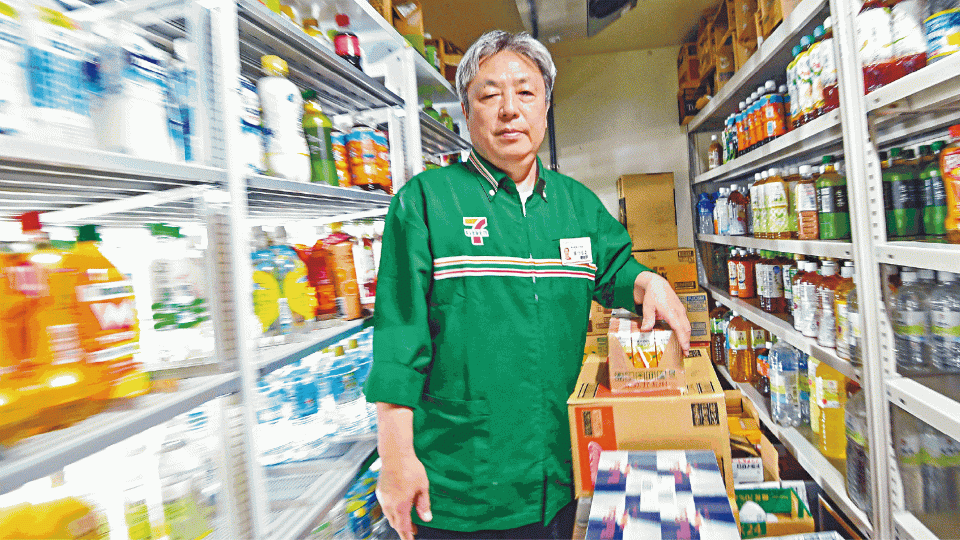 7-11社長古屋一樹上月突然下台,相信與強制人手不足特許店開通宵有關。互聯網
7-11社長古屋一樹上月突然下台,相信與強制人手不足特許店開通宵有關。互聯網