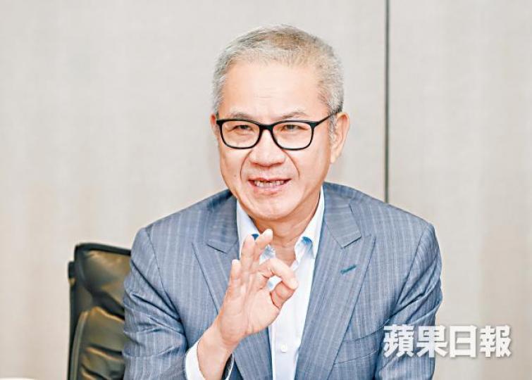 李令翔指「保單逆按」適合持有已滿供的合資格人壽保單持有人。譚德潤攝 李令翔指「保單逆按」適合持有已滿供的合資格人壽保單持有人。譚德潤攝
