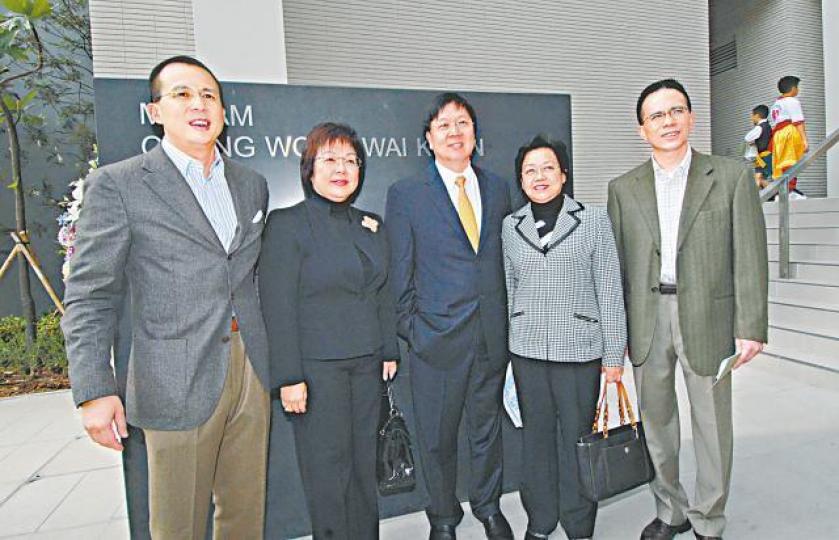 過往李澤楷(左一)和李澤鉅(右一)極少情況同時現身。資料圖片 過往李澤楷(左一)和李澤鉅(右一)極少情況同時現身。資料圖片