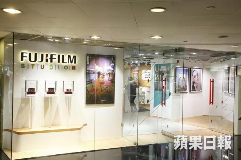 中港照相發盈警。資料圖片 中港照相發盈警。資料圖片