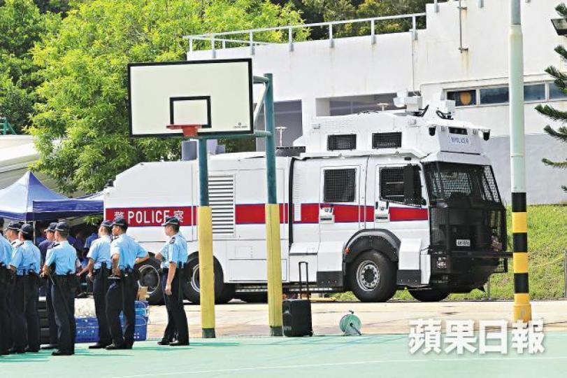 保安局無對外詳細交代水炮車操作指引。 保安局無對外詳細交代水炮車操作指引。