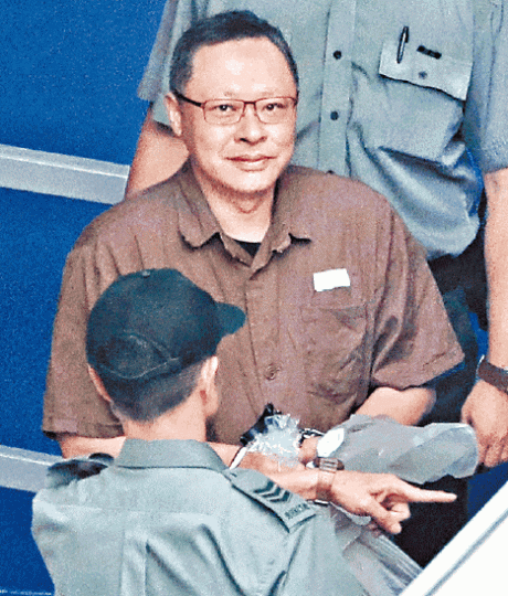 戴耀廷早前表明會就定罪及刑期提出上訴。港大校友關注組昨召開記者會,要求校方恪守公平公正原則處理戴耀廷教席事宜。梁志永攝 戴耀廷早前表明會就定罪及刑期提出上訴。港大校友關注組昨召開記者會,要求校方恪守公平公正原則處理戴耀廷教席事宜。梁志永攝