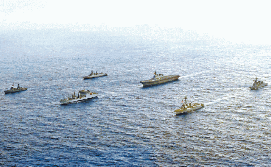 美菲日印四國軍艦日前在南海航行。 美菲日印四國軍艦日前在南海航行。
