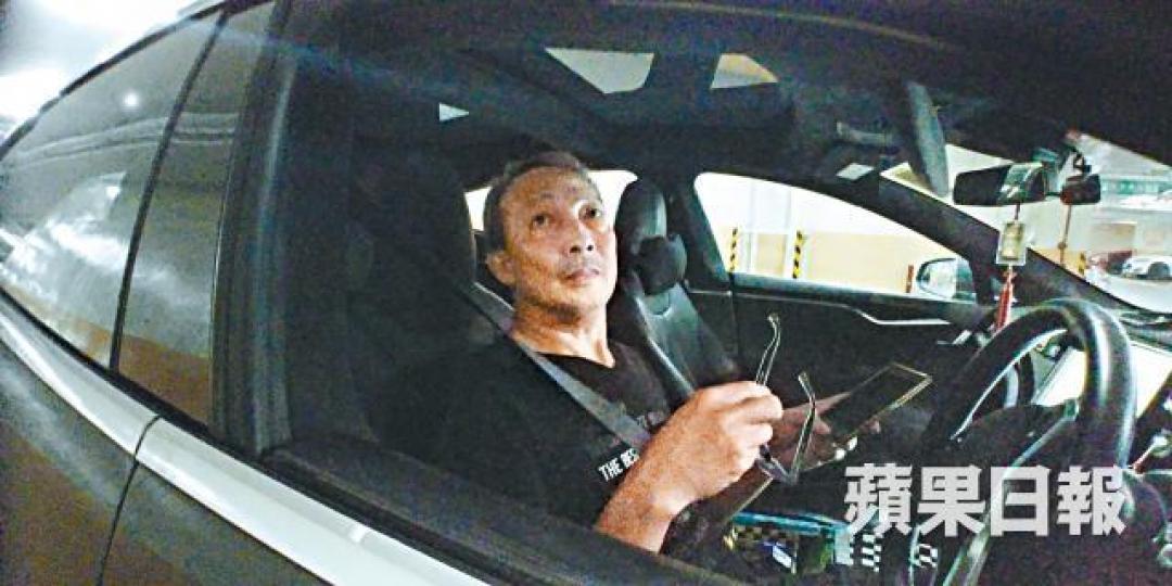 陳先生表示駕駛Tesla四年一直相安無事,不過他透露曾試過因接駁車Cam導致一粒電池燒毀。 陳先生表示駕駛Tesla四年一直相安無事,不過他透露曾試過因接駁車Cam導致一粒電池燒毀。