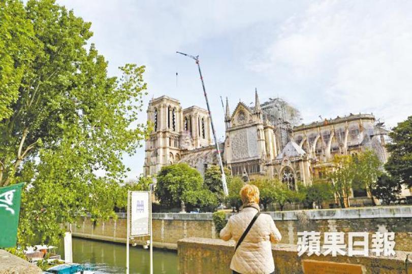 巴黎聖母院遭大火蹂躪後,重修工作需時。張竹林攝 巴黎聖母院遭大火蹂躪後,重修工作需時。張竹林攝