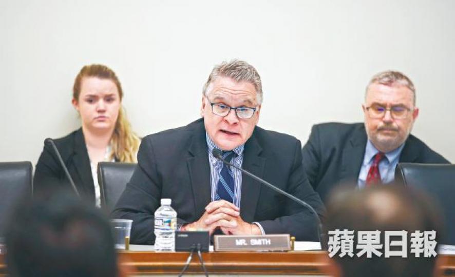 Chris Smith指送中惡法可怕之處,在於中國政府經常以刑事司法系統壓制政治異見者。王心義攝 Chris Smith指送中惡法可怕之處,在於中國政府經常以刑事司法系統壓制政治異見者。王心義攝