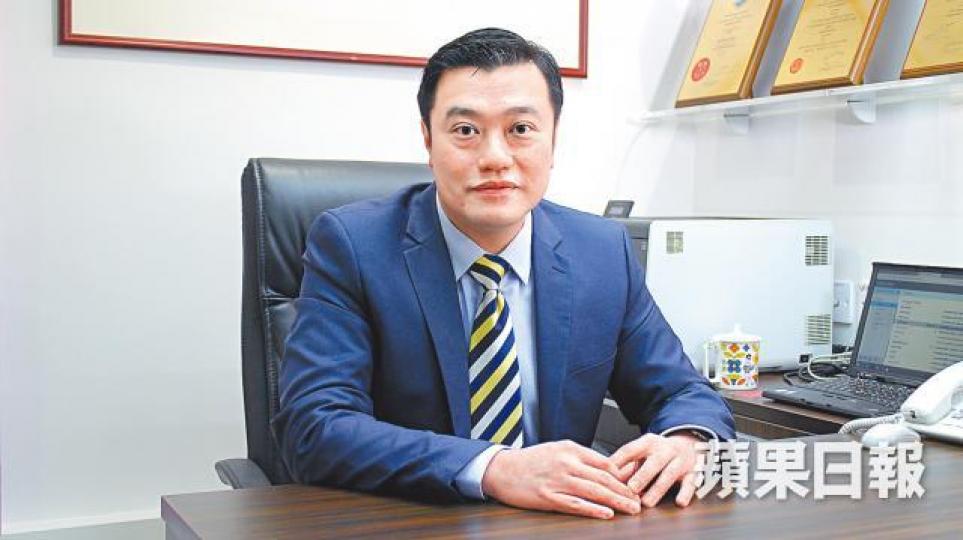 靳嘉仁 靳嘉仁