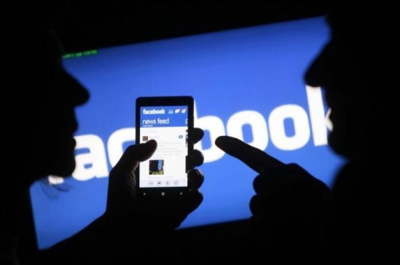 facebook聘有不少網絡審查員,惟不少心理受創,所獲待遇亦欠佳。 facebook聘有不少網絡審查員,惟不少心理受創,所獲待遇亦欠佳。