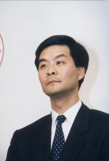 梁振英 梁振英