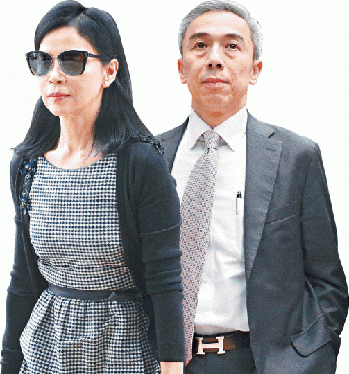 被告陳婉玉及馮永業昨到庭應訊。張志華攝謝天賜昨透露陳婚變後寄情工作變得好勝。 被告陳婉玉及馮永業昨到庭應訊。張志華攝謝天賜昨透露陳婚變後寄情工作變得好勝。