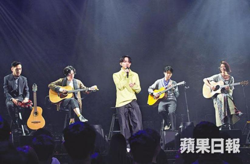 林宥嘉全晚跟歌迷用廣東話溝通。林宥嘉紅館一連三場個唱前晚揭幕。
