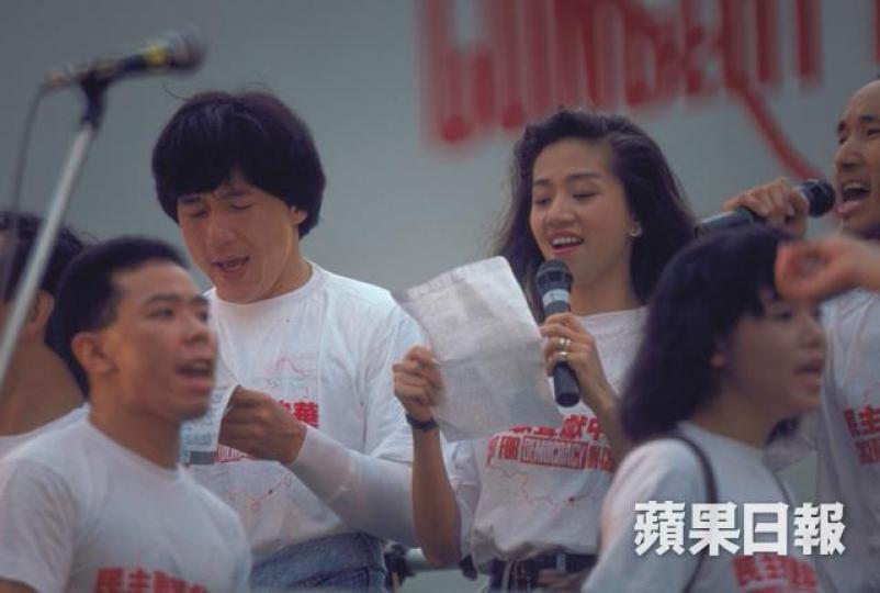 筆者記得梅艷芳唱《血染的風采》，驚覺娛樂藝人另一面向，是娛樂也有情感政治。