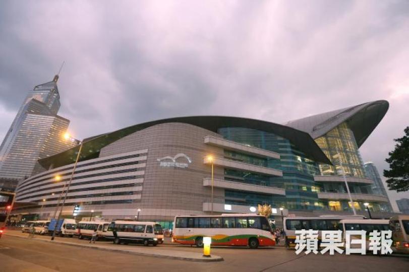 灣仔發展計劃在會展西面興建玻璃圍欄園景平台。資料圖片 灣仔發展計劃在會展西面興建玻璃圍欄園景平台。資料圖片