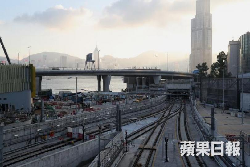 總承建商禮頓否認物料錯配或螺絲帽破損是紅磡站北面隧道連接縫出現接駁問題的主因。資料圖片 總承建商禮頓否認物料錯配或螺絲帽破損是紅磡站北面隧道連接縫出現接駁問題的主因。資料圖片