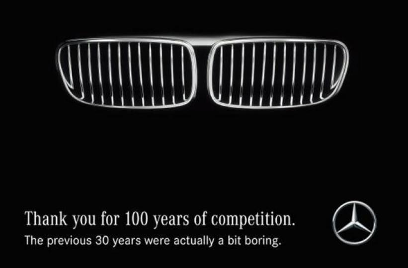 三年前，BMW100周年紀念，平治以「感謝你100年來的競爭！之前那30年真的有點無聊！」贈慶，既幽默又不失風度。互聯網圖片