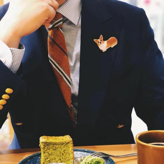 蕭叔叔不以正面示人,只聞其聲,夠晒神秘。近兩年上位之快,確是KOL中的佼佼者。互聯網圖片 蕭叔叔不以正面示人,只聞其聲,夠晒神秘。近兩年上位之快,確是KOL中的佼佼者。互聯網圖片