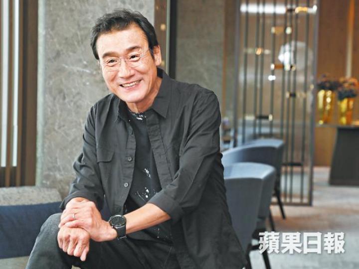 家輝難忘有一幕要不停食榴槤的場面，令他至今見到榴槤都要掉頭走。