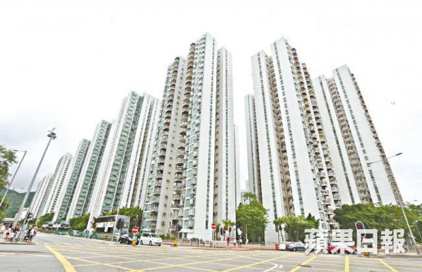 沙田第一城樓價半年反彈兩成,現有兩房單位業主放盤索價700萬元。 沙田第一城樓價半年反彈兩成,現有兩房單位業主放盤索價700萬元。