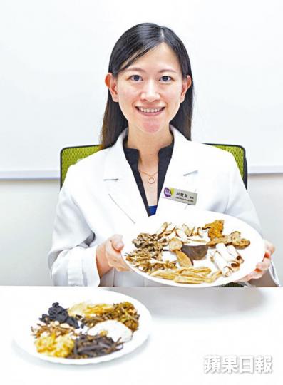 洪雙雙表示,耳鳴病人服用適合自己體質的食療,有助紓緩不適。江智騫攝 洪雙雙表示,耳鳴病人服用適合自己體質的食療,有助紓緩不適。江智騫攝