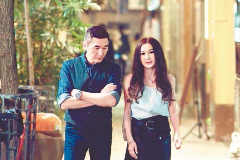 溫碧霞在劇中飾演方中信的前女友。劇照