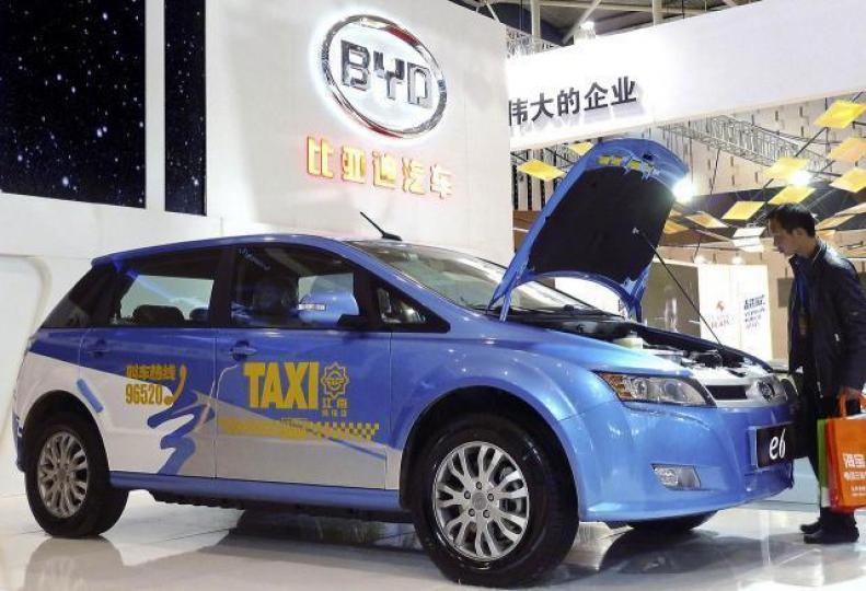 昨日汽車股彈起,其中比亞迪急升6%。資料圖片 昨日汽車股彈起,其中比亞迪急升6%。資料圖片