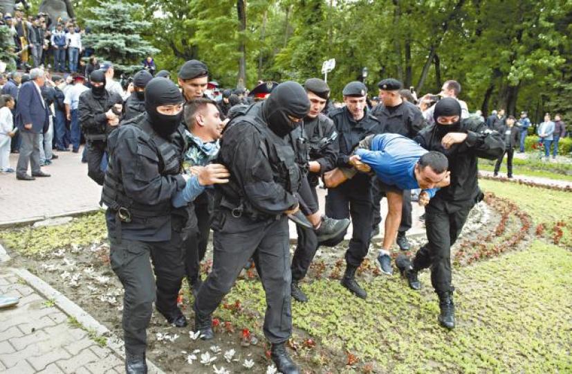托卡耶夫
托卡耶夫